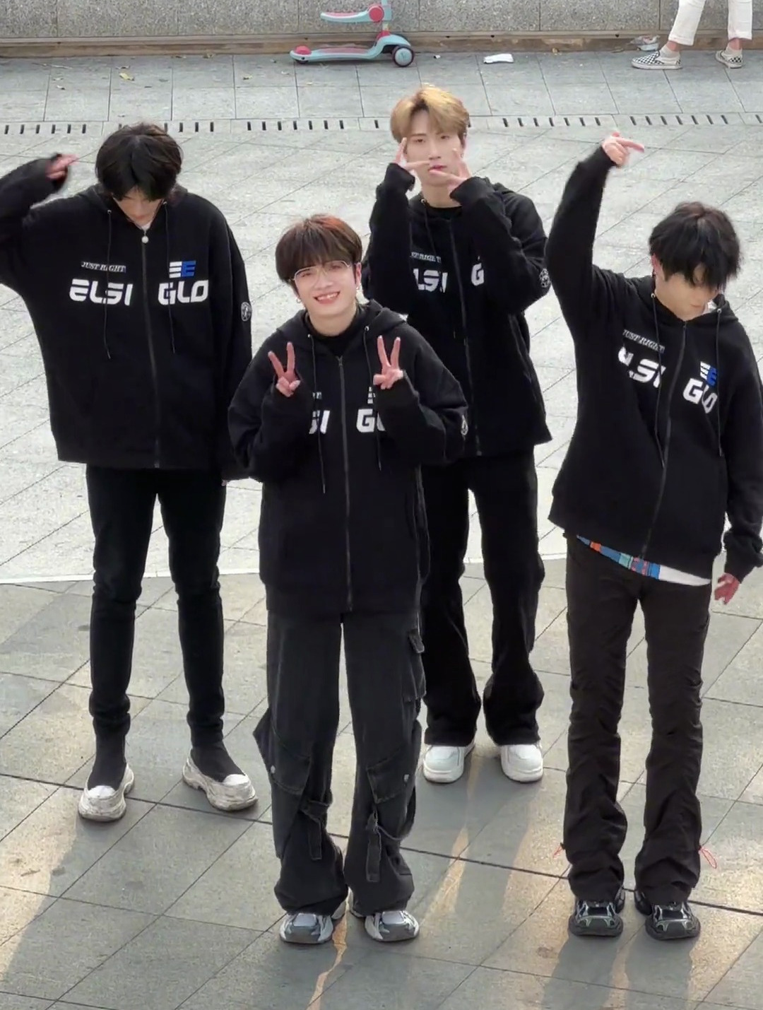 就这样莫名其妙地爱上你～～