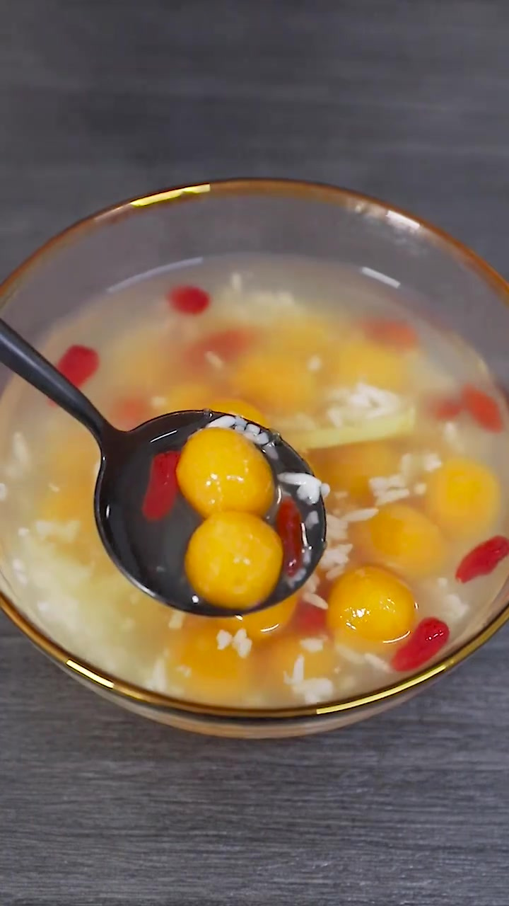每天一道家常菜:珍珠醪糟汤圆