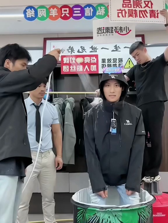 大杨哥掰断鱼竿的那刻我才明白大杨哥心中的价值观真的是好样的!