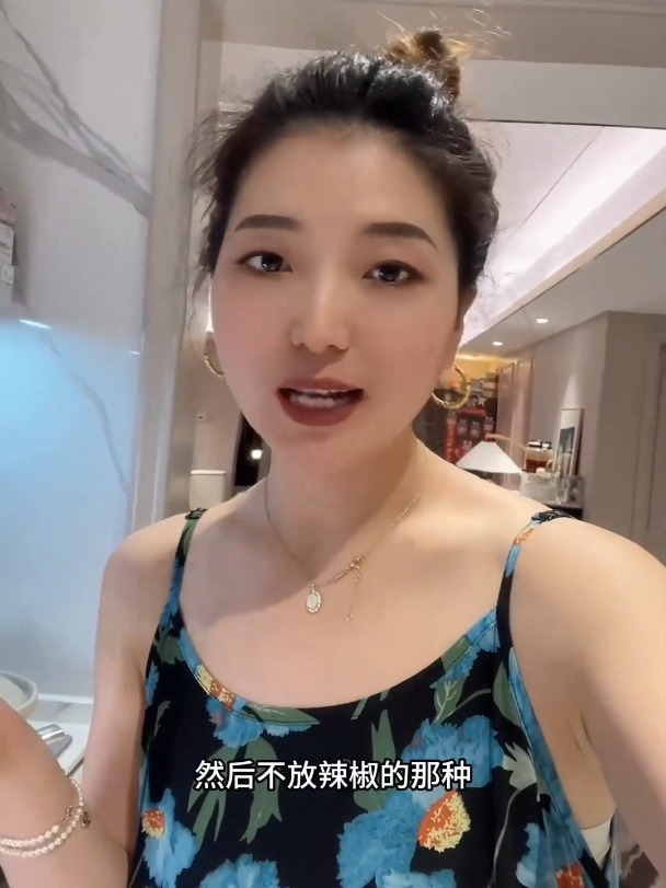 初中生的晚餐!超级简单又营养的豆腐煲好好吃～