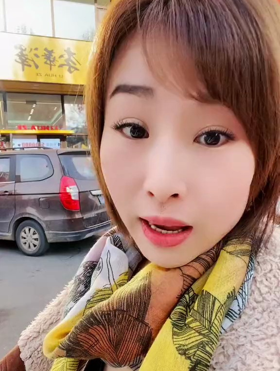 李华泽的热卤鸭货你们爱吃不?9.9和29.9的活动都很合适吖[gf]2764[/gf]