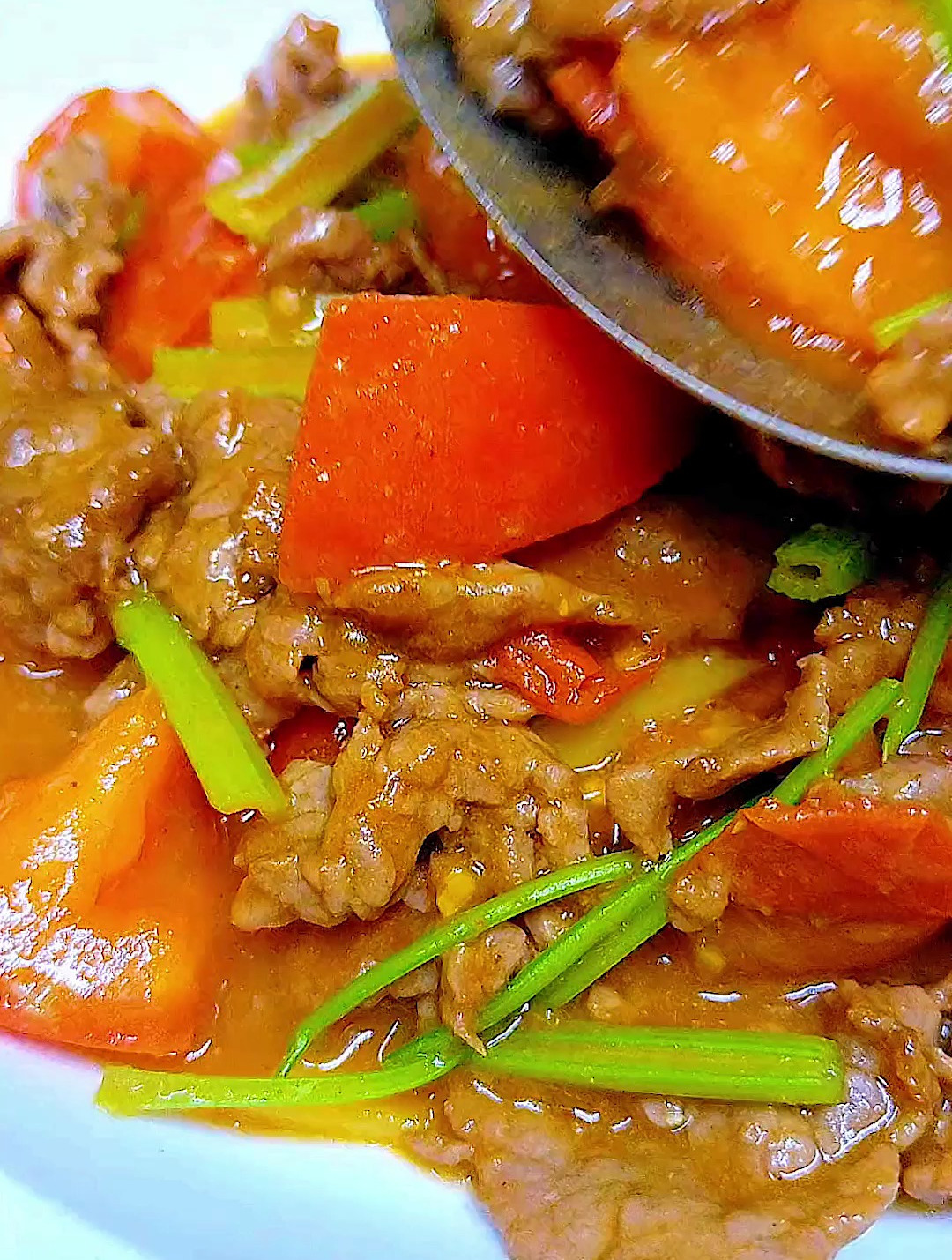 蕃茄炒牛肉,简简单单又好吃