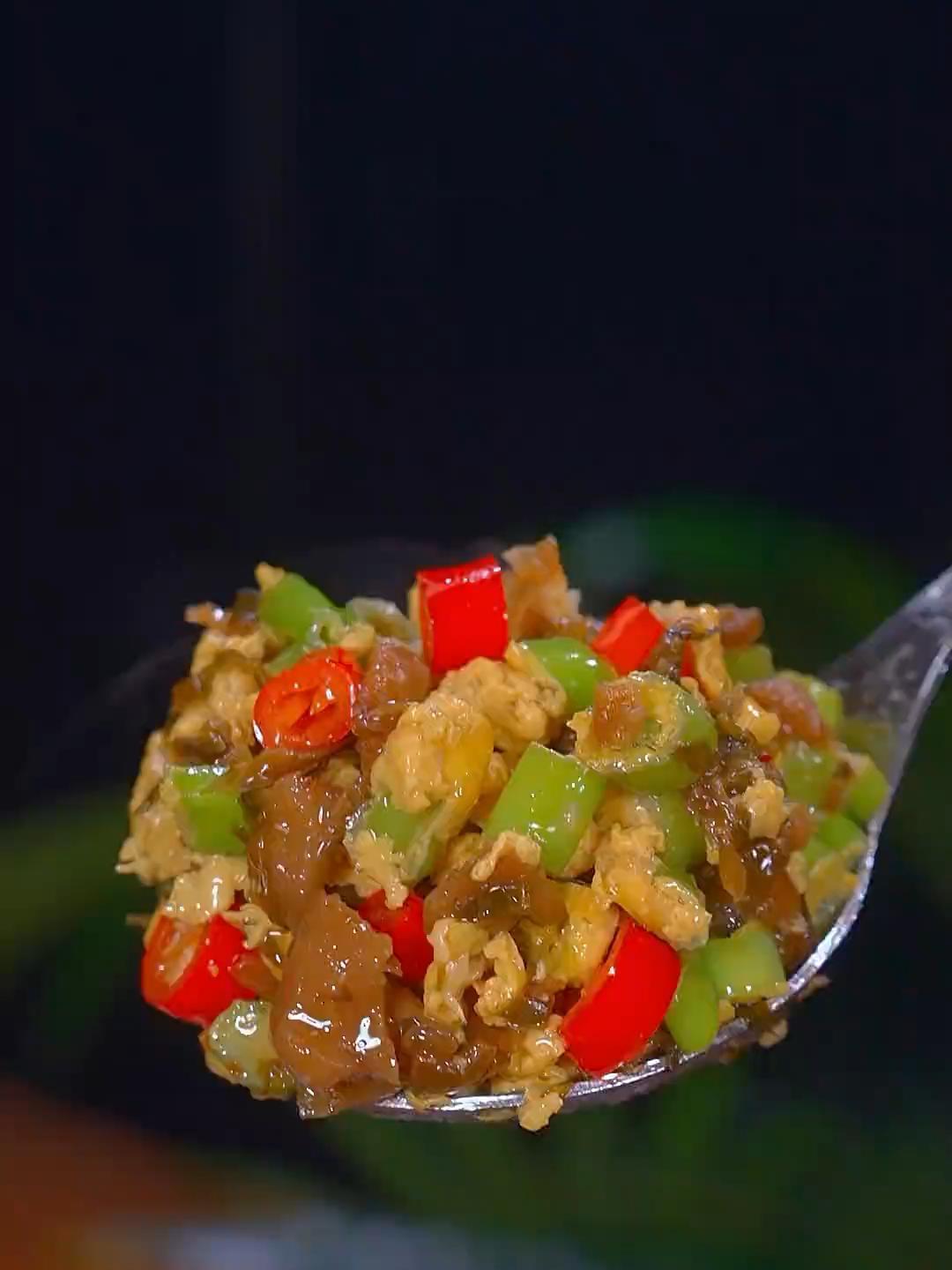 这样做的空心菜炒鸡蛋真的太下饭了,你也赶紧试试吧