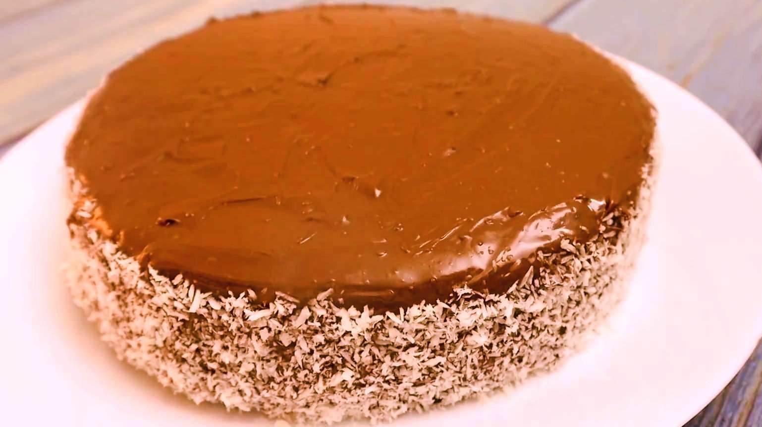 终于找到了,最简单巧克力蛋糕做法,秘诀就在这,一次就成功