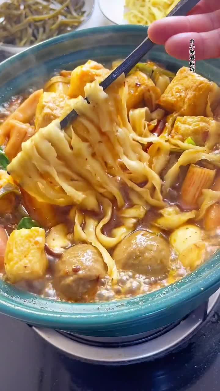 砂锅刀削面这样做麻辣鲜香,太好吃了