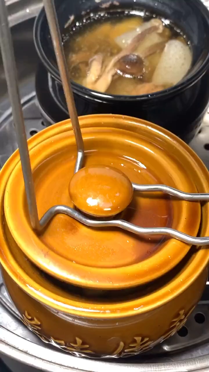 适合冬天喝的汤,竹笋鹿茸菇炖排骨,你也试一试