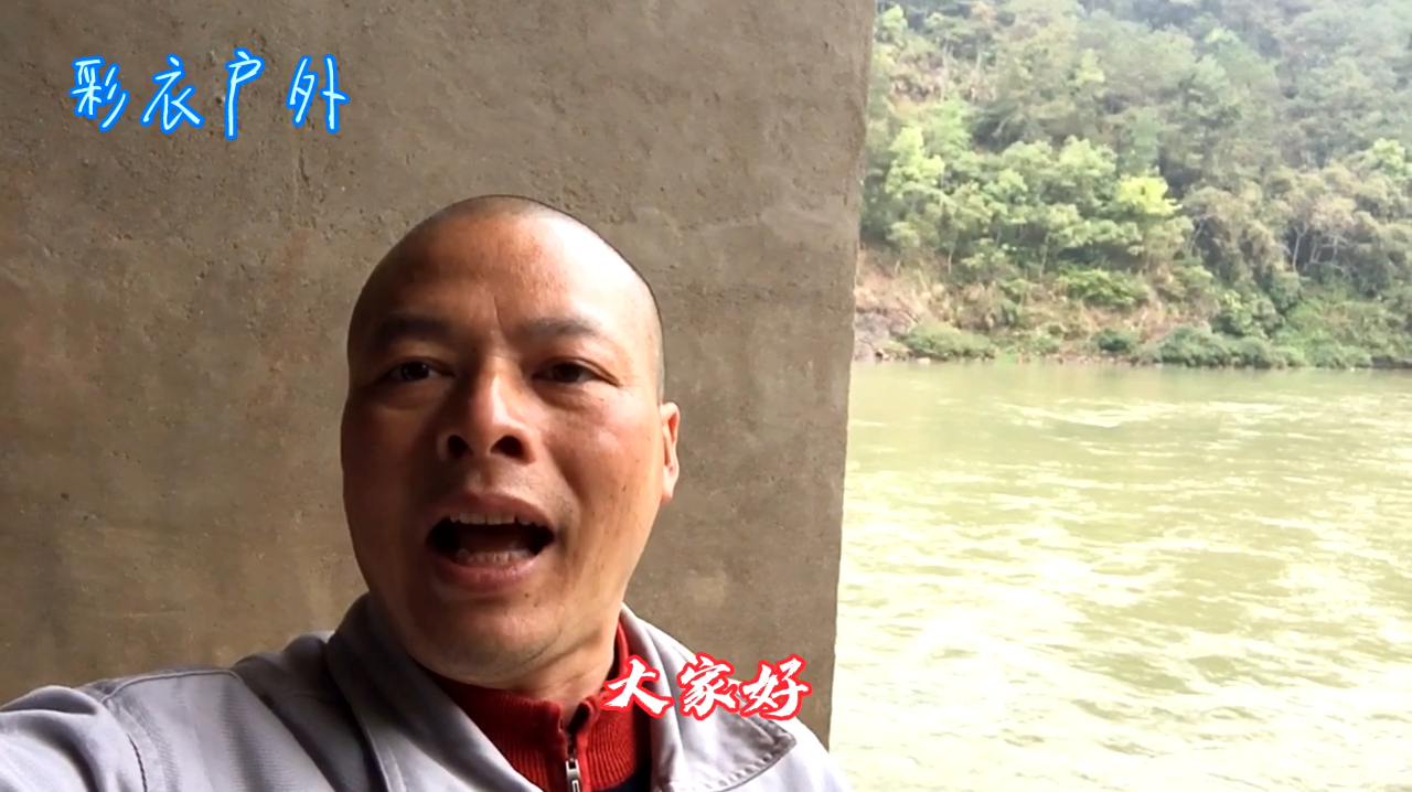 新钓手学打七星钩,这样的抛杆姿式对不对?请求老钓友留言指导