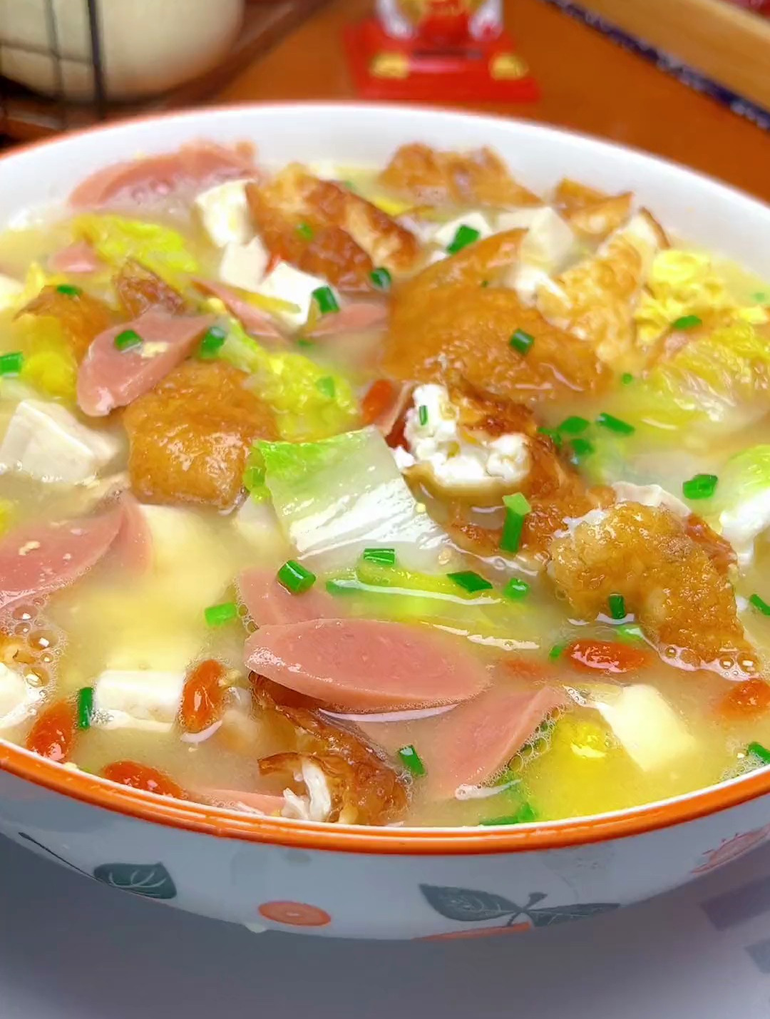 俗话说白菜豆腐保平安,快去给家人做一这道白菜豆腐汤吧