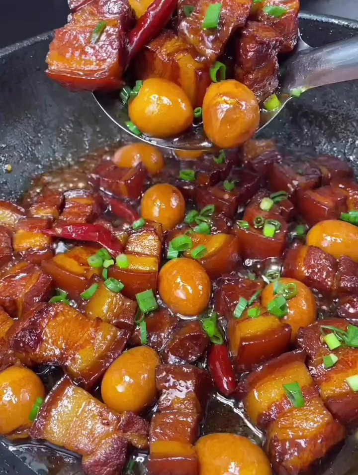 红烧肉焖蛋我要吃肉