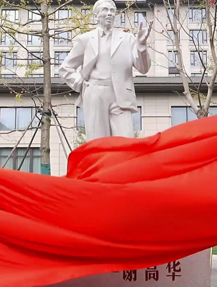 谢高华:拎着乌纱帽搞开放 让鸡毛飞上天