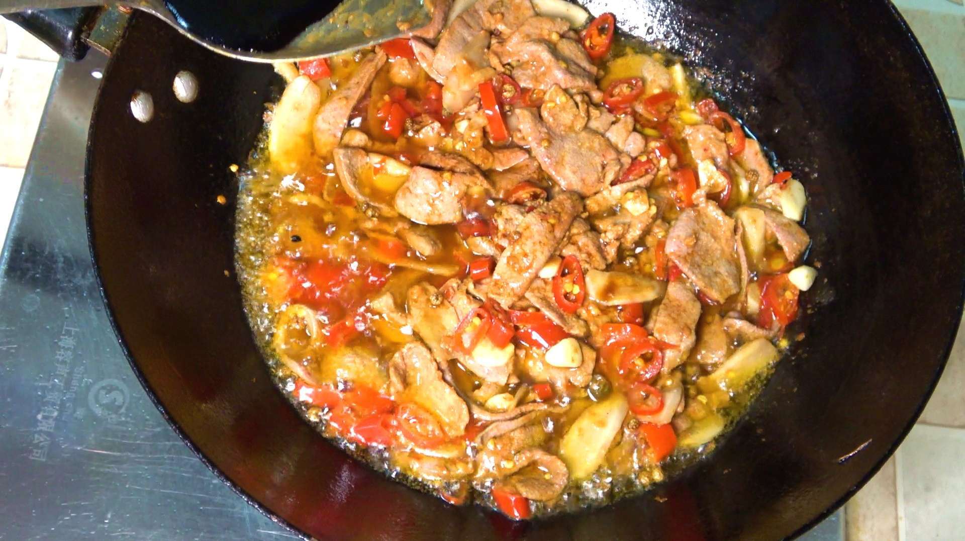 炒猪肝鲜嫩不老有技巧,掌握3个诀窍,猪肝嫩滑无腥味