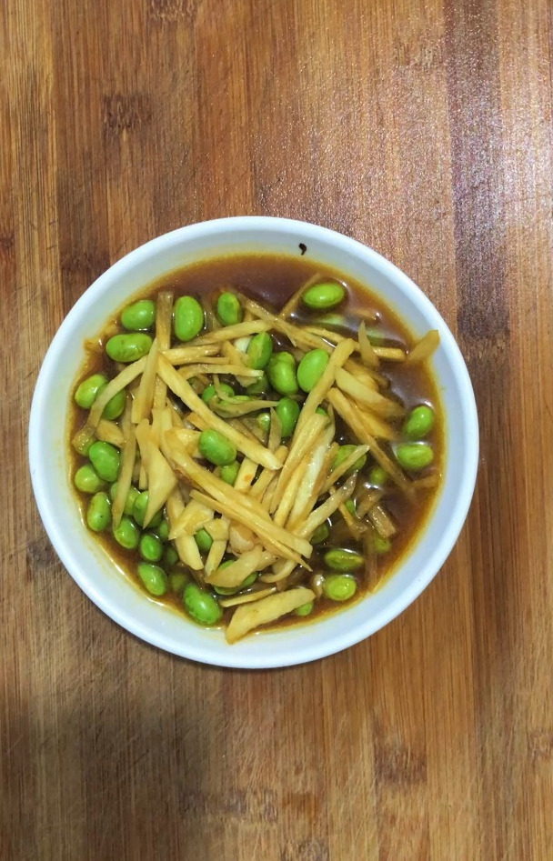 毛豆粒怎么炒家常菜,分享一道毛豆粒炒茭白