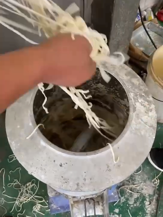 全自动拌面机操作视频