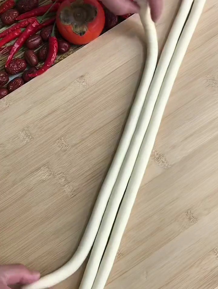 家人做一个漂亮的红枣馒头