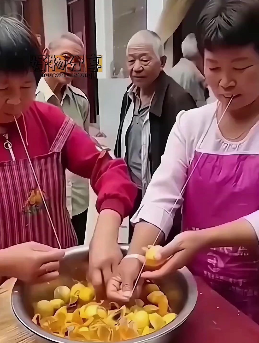 学城里婆婆这样切皮蛋,摆盘好看又美味