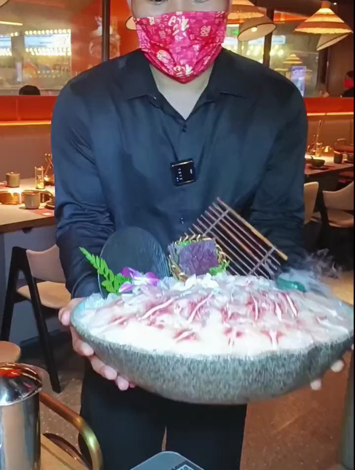 头一次吃这样脆脆又鲜的鱼火锅,太好吃了