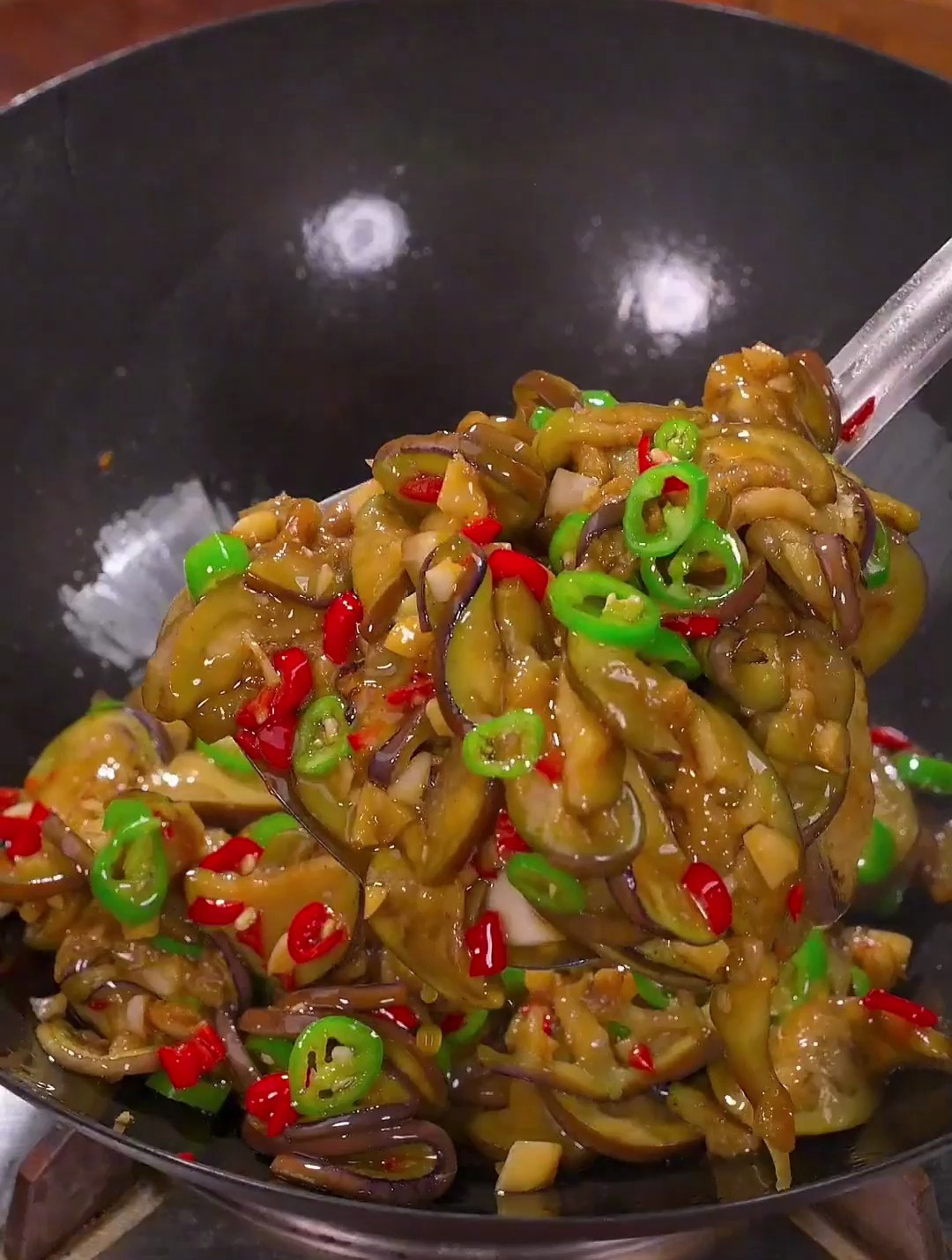 茄子的家常做法,简单好吃又下饭~拿肉都不换