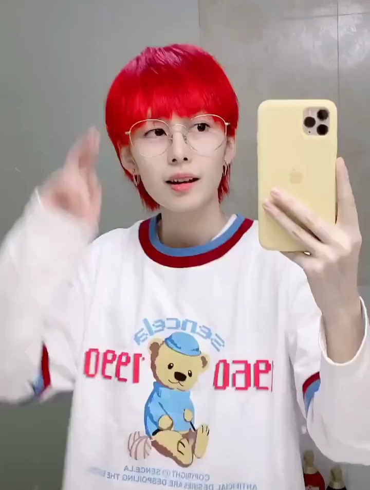 女生为什么那么喜欢买衣服爆胎草莓粥