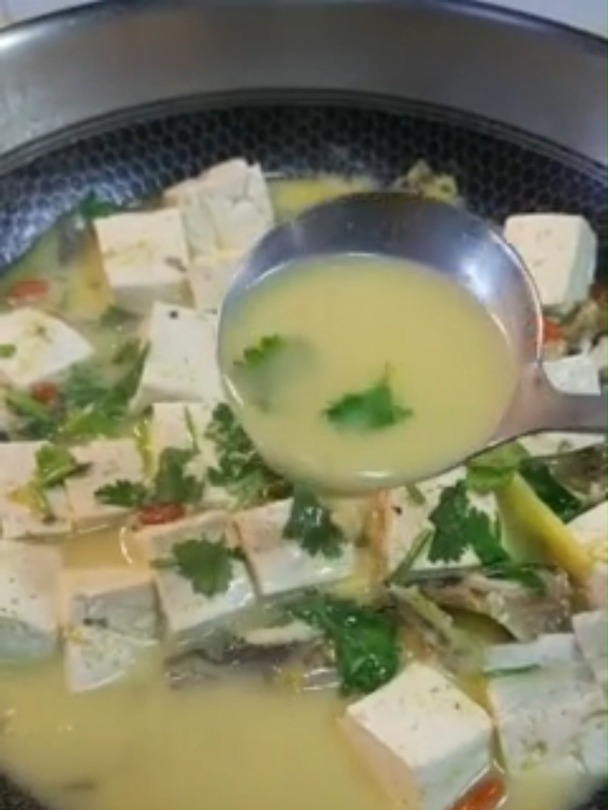 黄辣丁豆腐汤鲜的嘞~