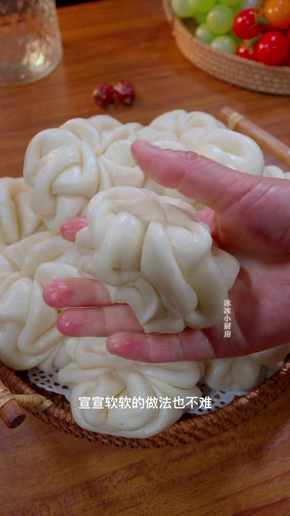 不会做花卷的姐妹看完这个视频都能学会,好看又简单