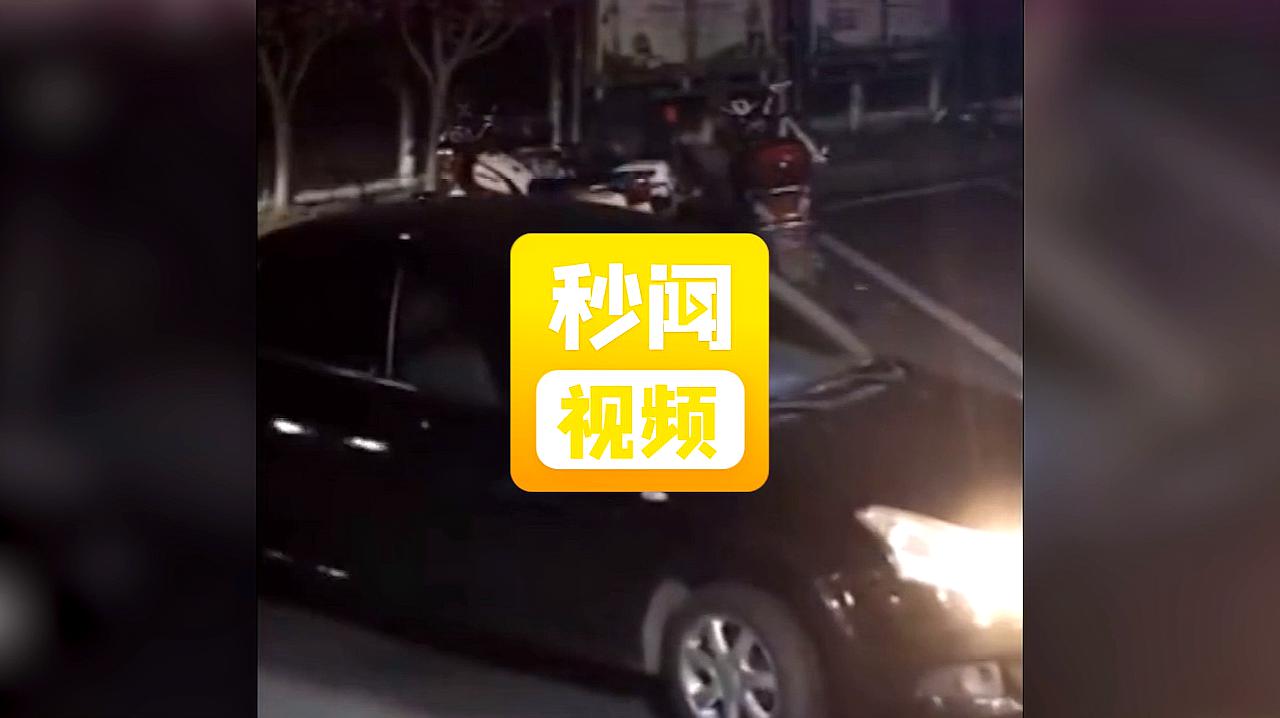 [图]兄弟呀,想你了!醉酒男夜闯派出所喊话民警:放了我朋友!