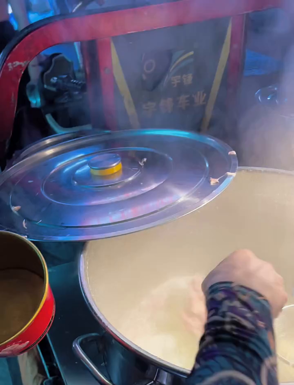 路边摊的福鼎肉片搭虾滑,嚼劲十足超级赞!