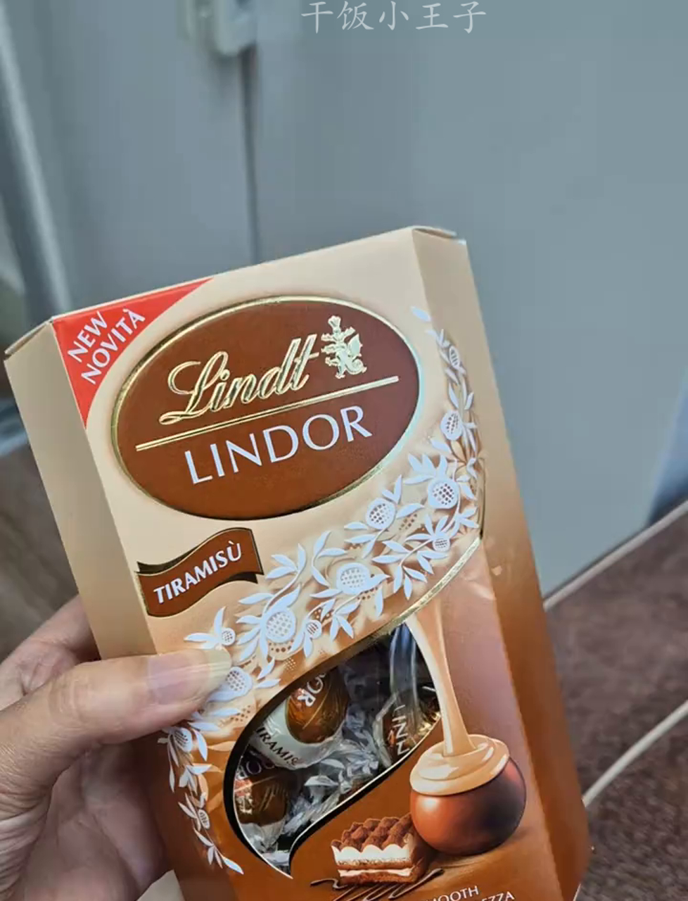 瑞士莲家的软心巧克力球,甜蜜滋味让人爱不释口!