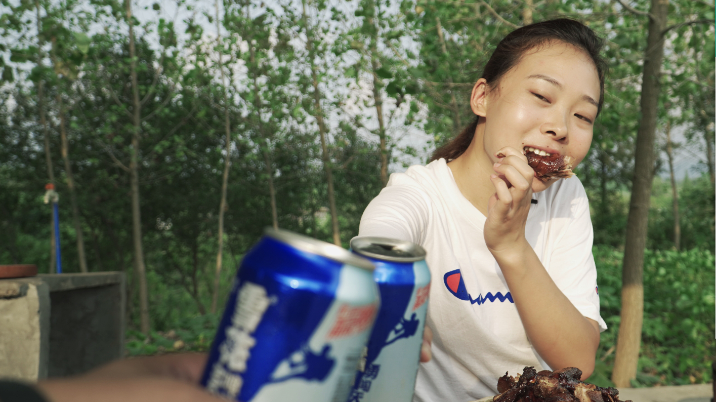 秋妹做福建名菜三杯鸭,味道香醇,简单易学,出锅那一刻,看饿了
