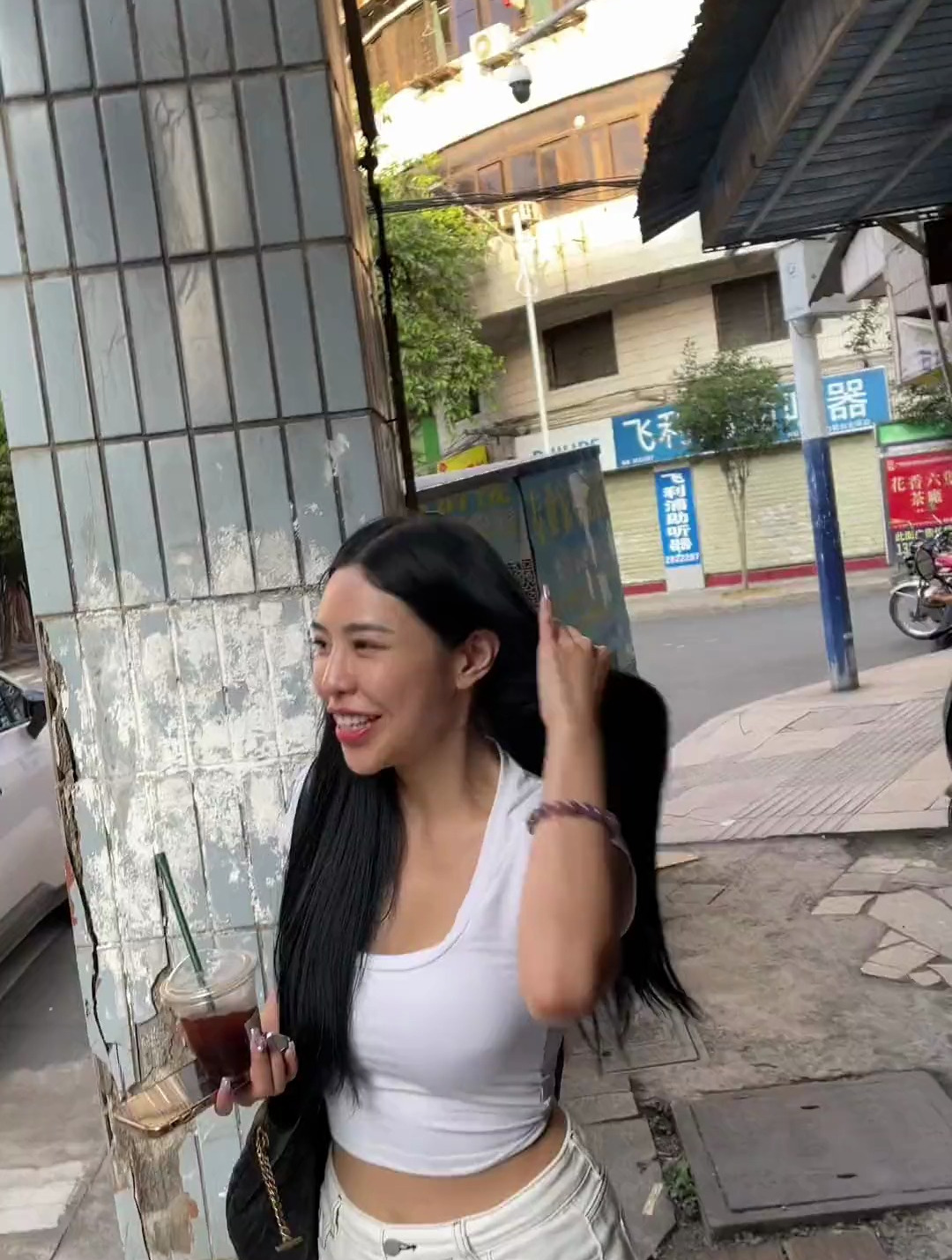 如果要以食物去形容梧州这个城市!我会选择葱油鱼!