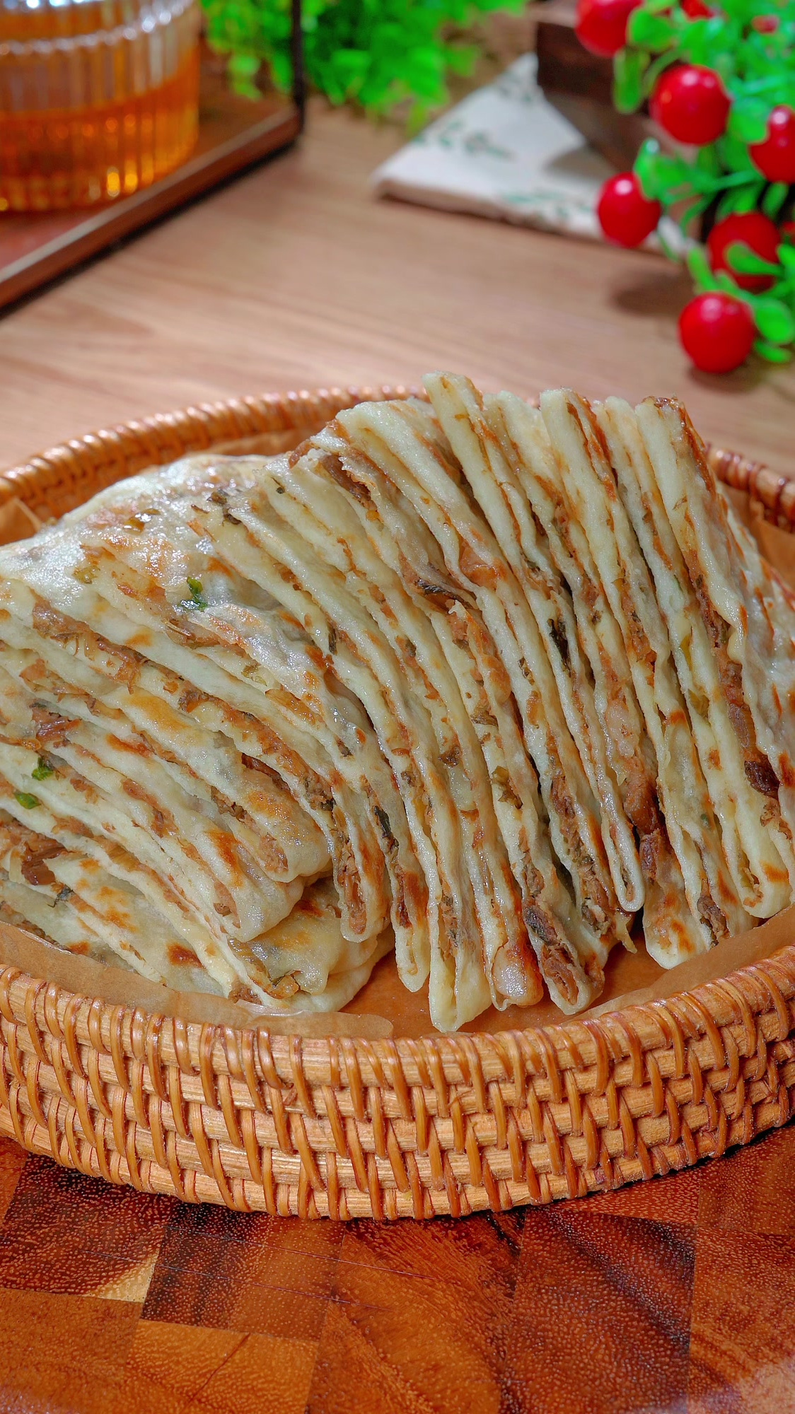 自从学会了梅干菜扣肉饼怎么做,连菜都不用炒了