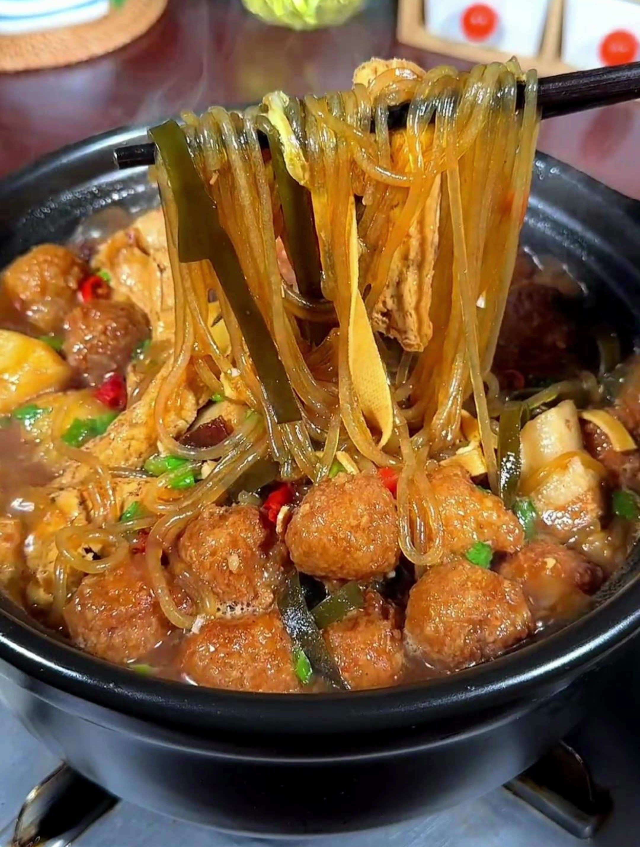 这样做的砂锅丸子烩菜,特别入味好吃