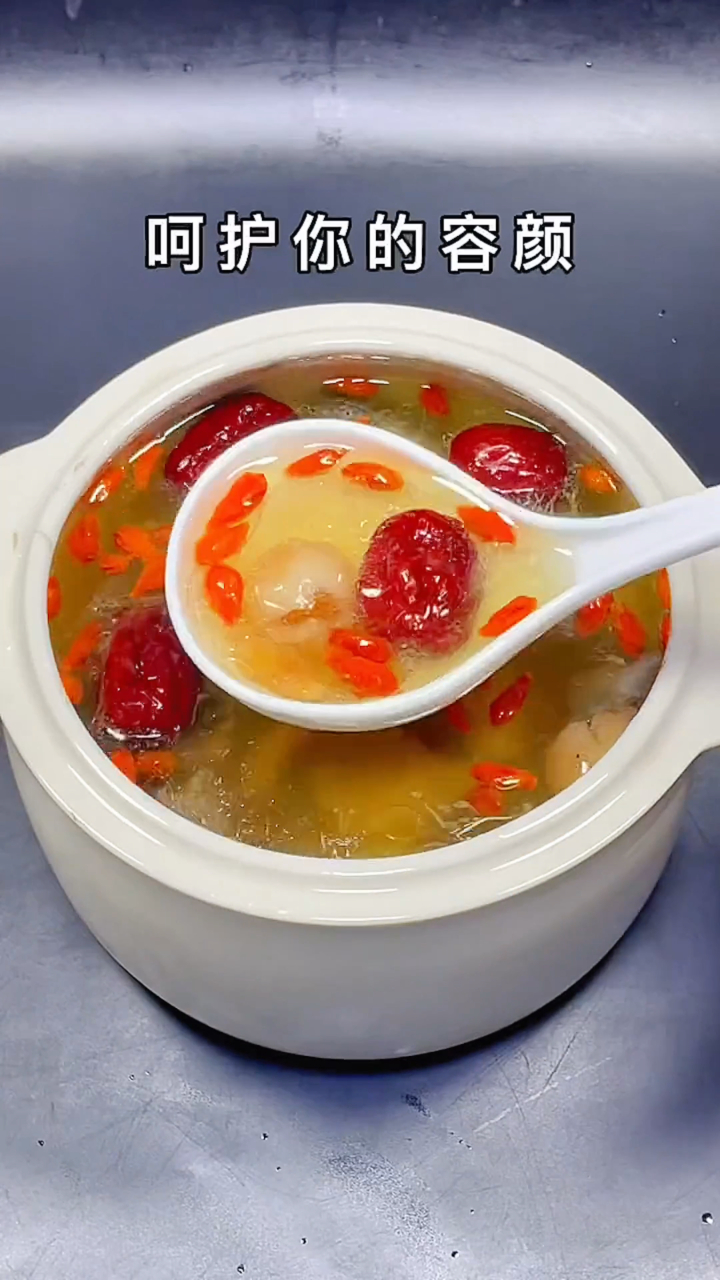 红参乌鸡汤,暖心又暖胃,呵护你的容颜