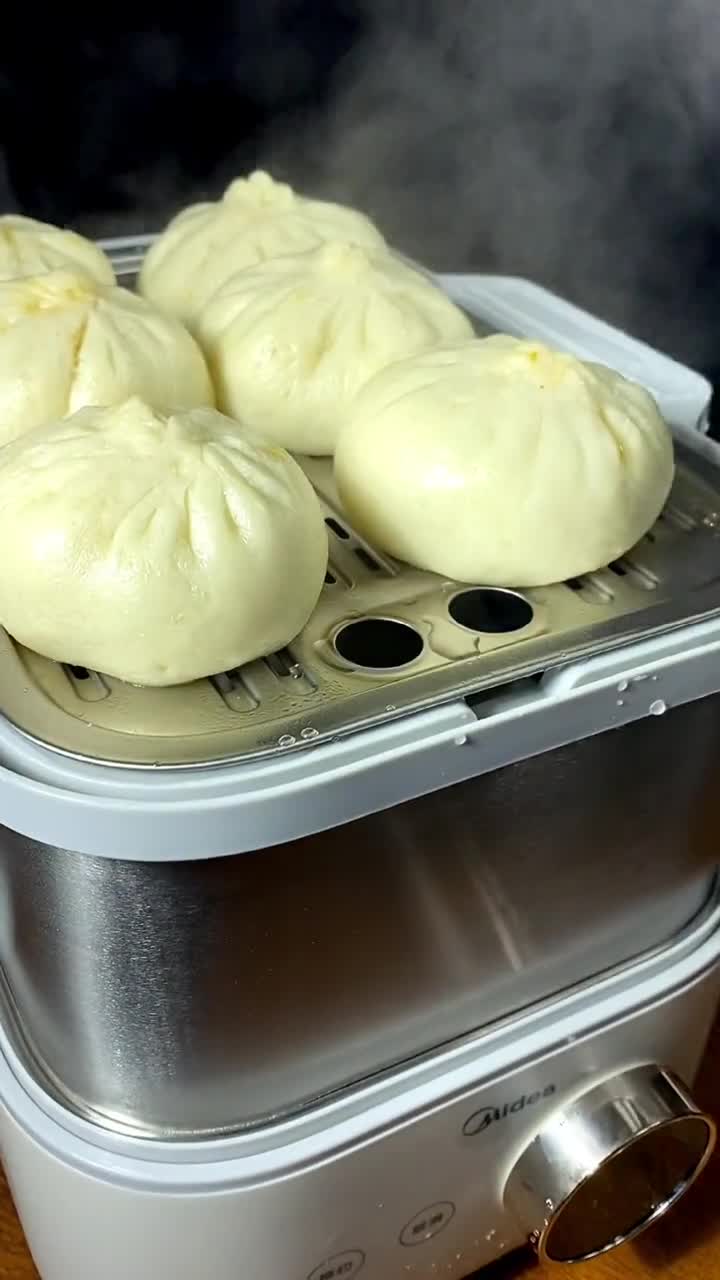 今天蒸了素馅包子,真的比肉的还好吃