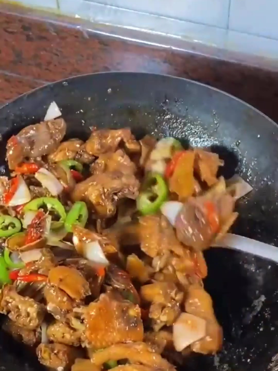 超详细“铁锅炖鸡”做法,果断收藏