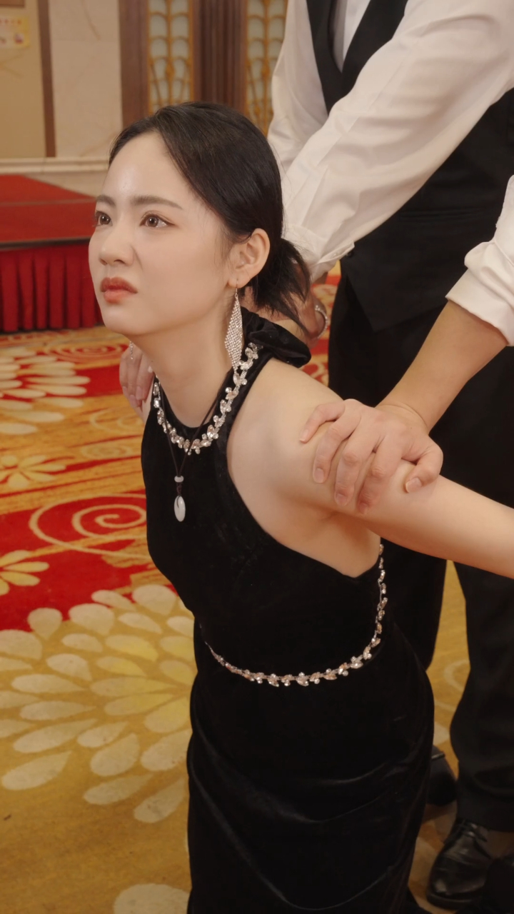 池鱼            08