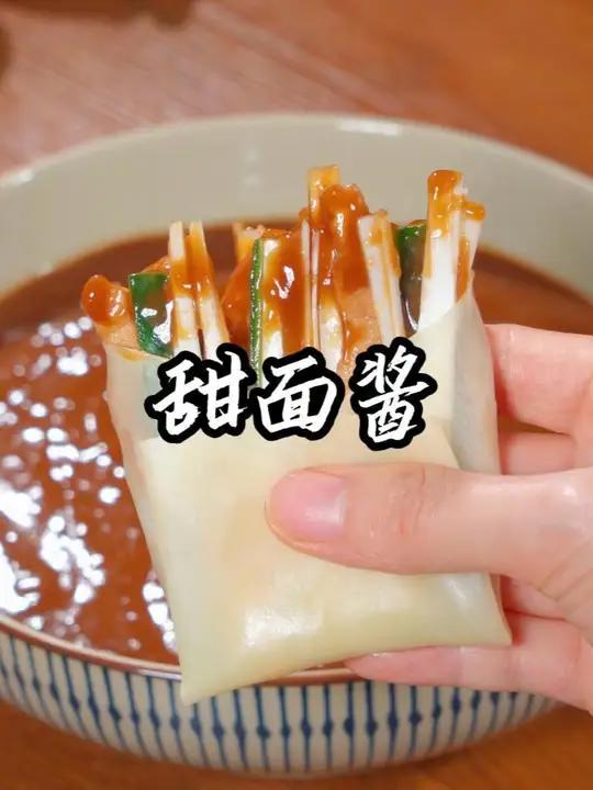烤鸭店的甜面酱原来是这样做的,几毛钱的成本就能做出很多,没有任何的添加,比买的还好吃