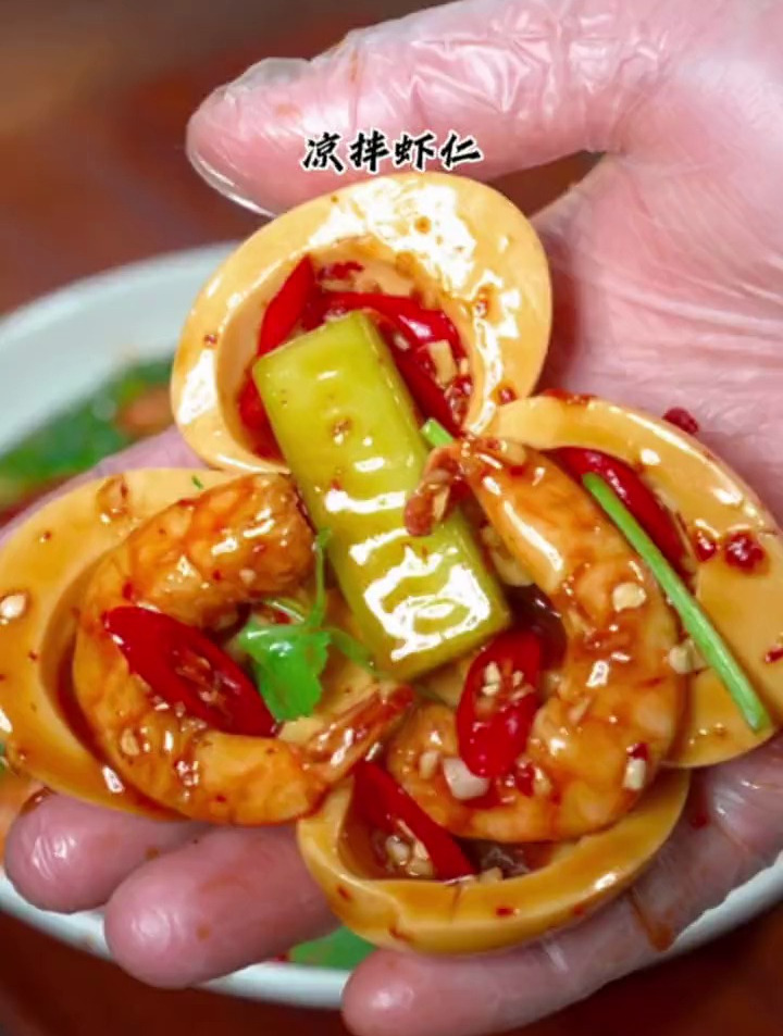 酸辣可口的凉拌虾仁