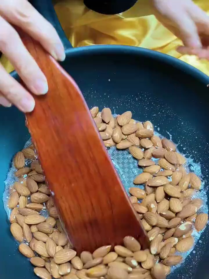 韩国婆婆做的杏仁巧克力豆