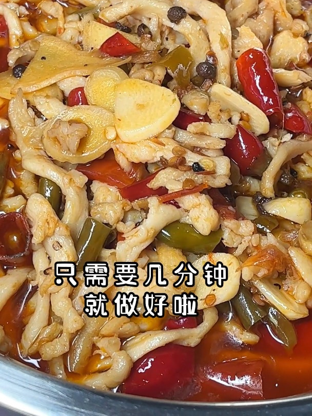 香辣可口的泡椒鸡肉丝!