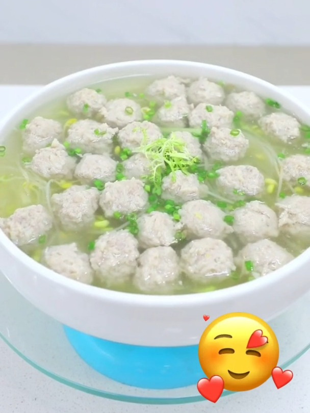 家常菜推荐——豆芽肉丸汤