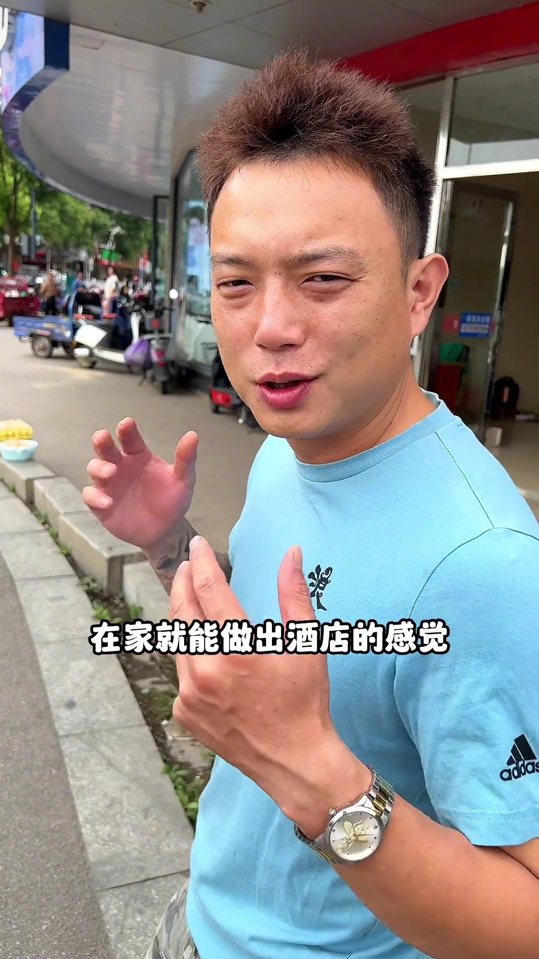 炒丝瓜就怕变颜色不好看,用这个小窍门就可以解决了