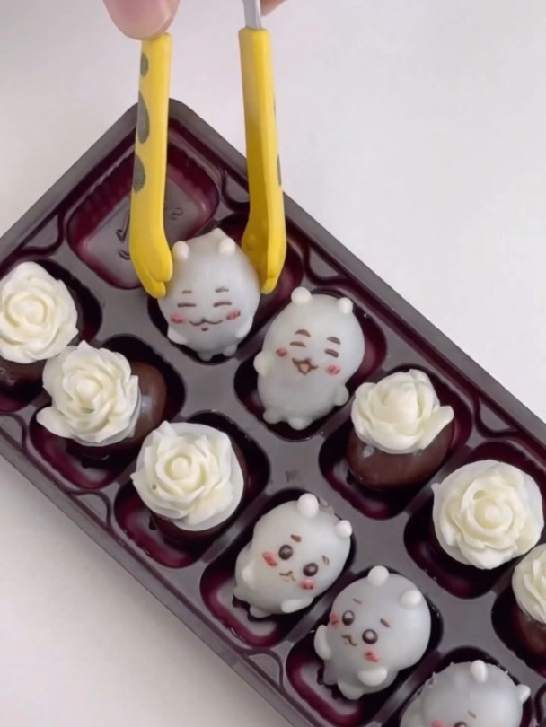 蒙加可爱的杏仁巧克力