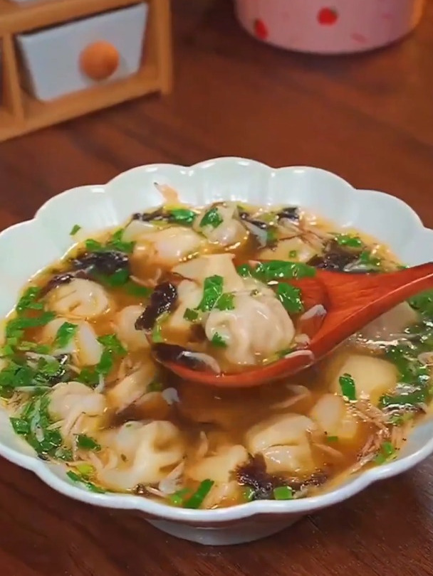 紫菜虾皮汤:家的味道在舌尖绽放,鲜美滋补如初