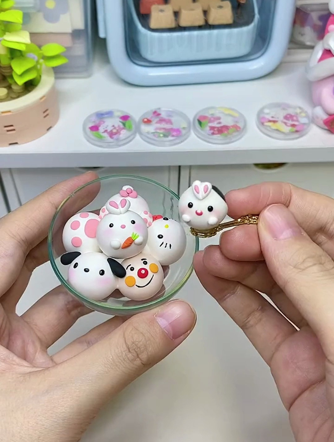 软糯的小兔叽汤圆有吃过吗没有就用粘土捏碗馋一下你们