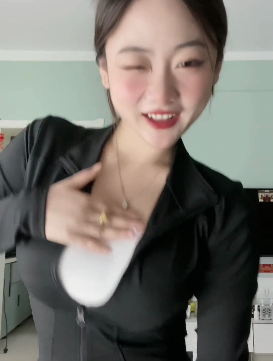 微胖女生 人间水蜜桃