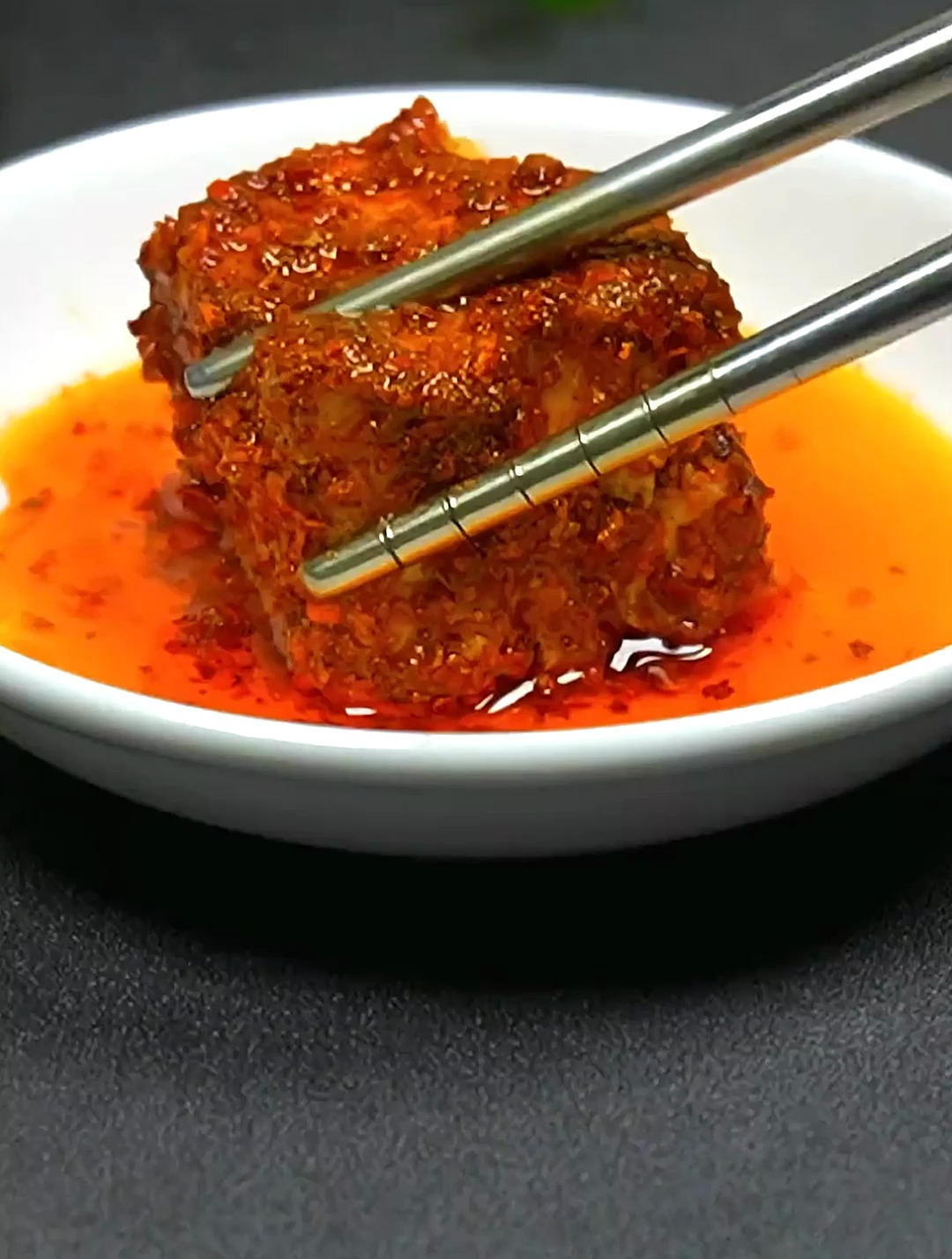 农家豆腐乳的家常做法,方法简单,看了就会,还是那正宗的味道