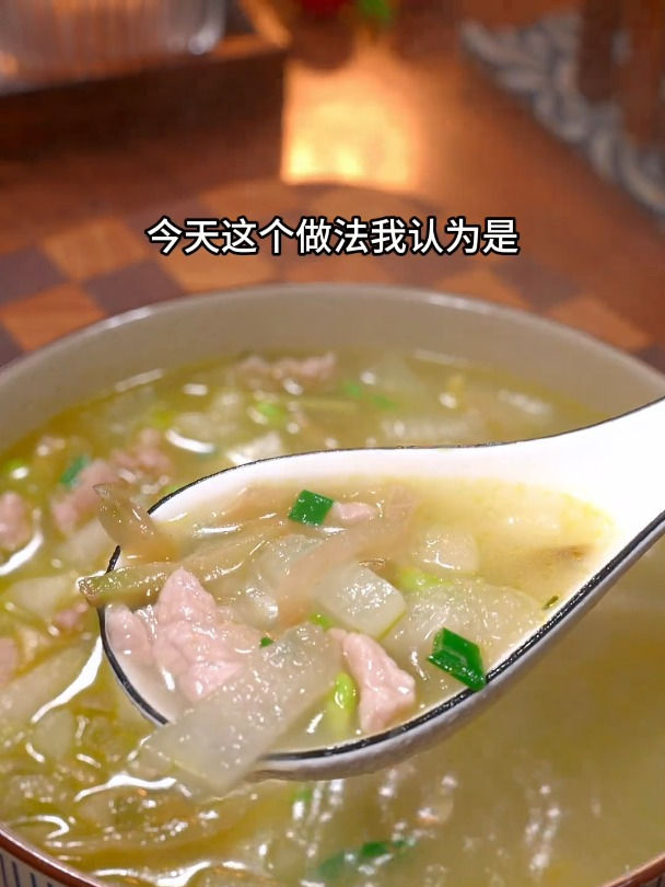 鲜美可口的冬瓜滑肉汤