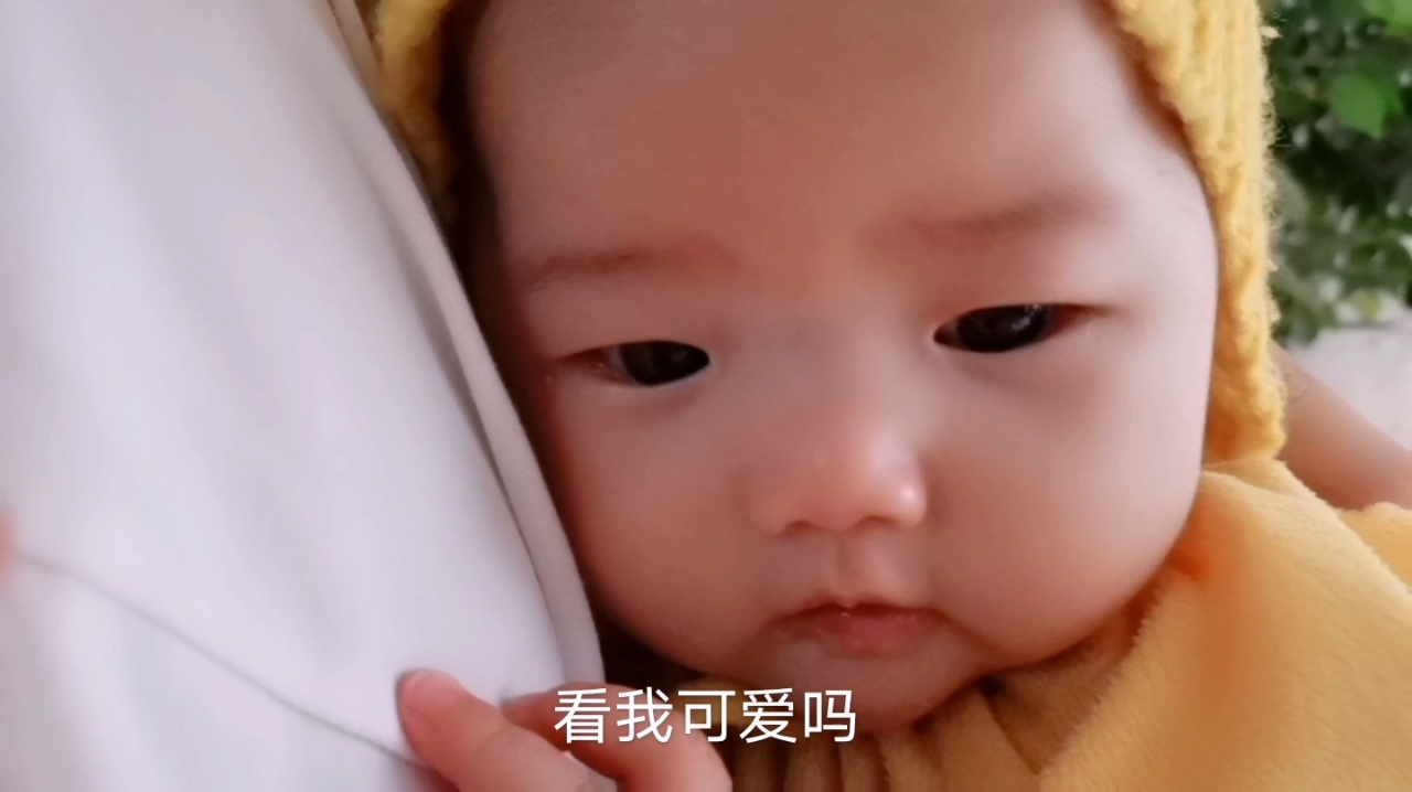 宝宝百天照,一定要留下美好的回忆