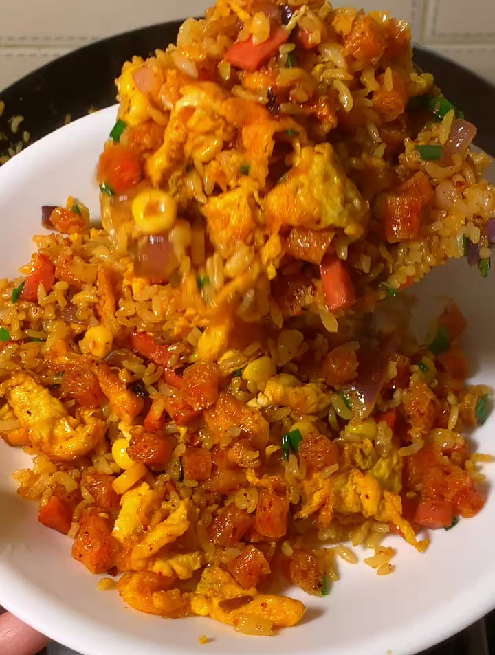 辣条炒饭|巨巨巨香吃过一次就会爱上