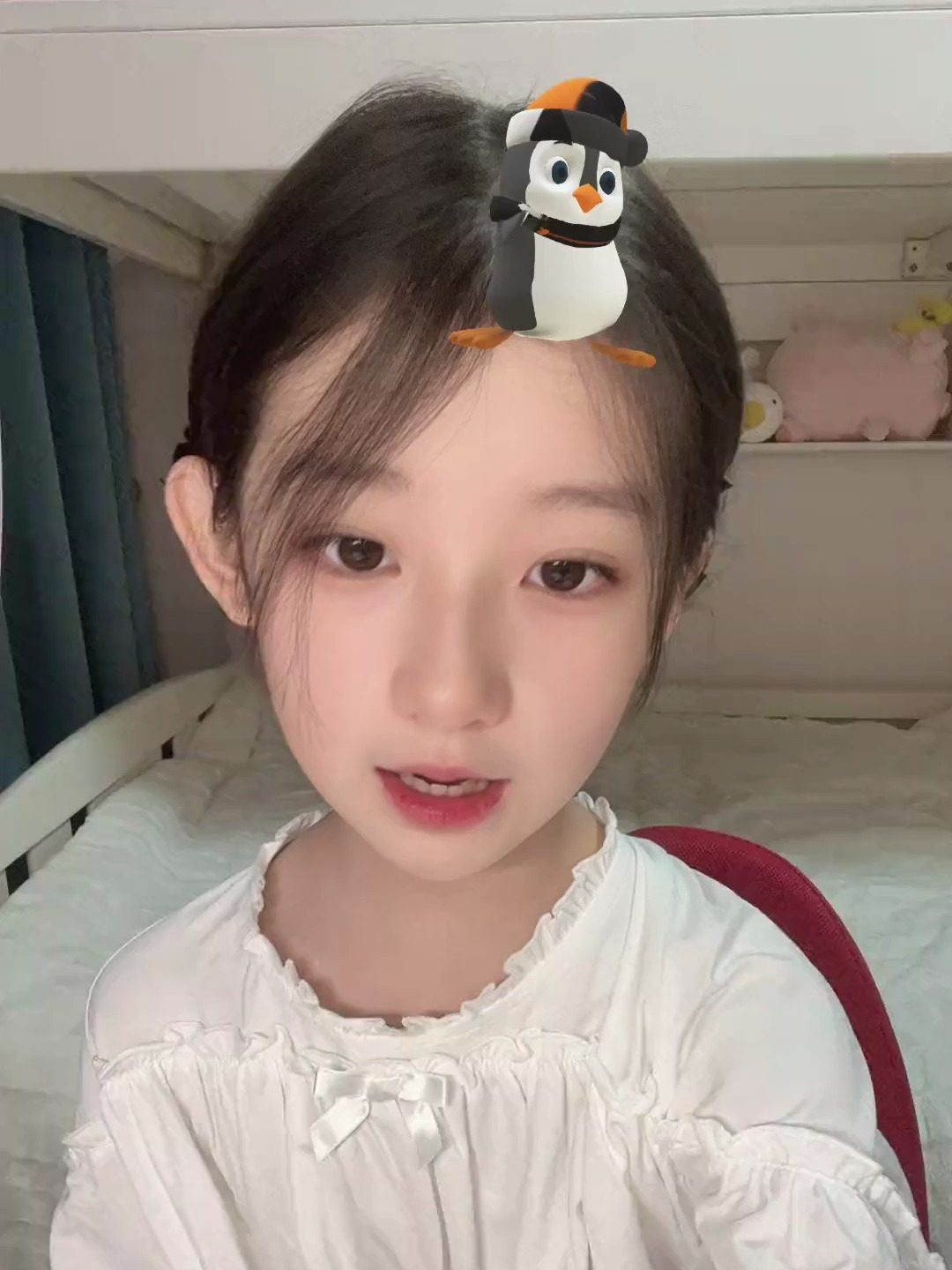 看我头上的企鹅好看不